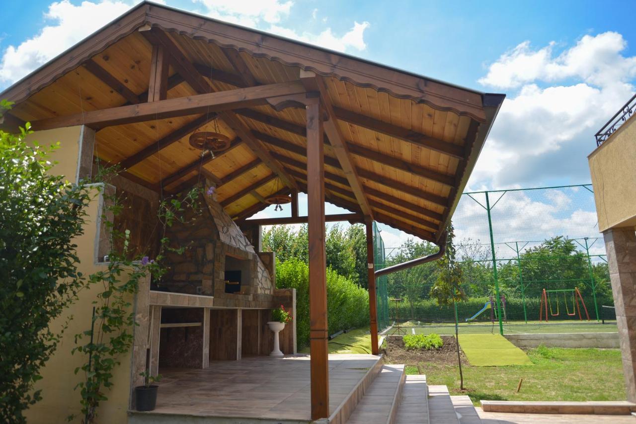 Guest House Erida Trastenik Zewnętrze zdjęcie