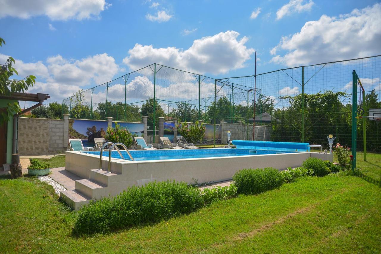 Guest House Erida Trastenik Zewnętrze zdjęcie