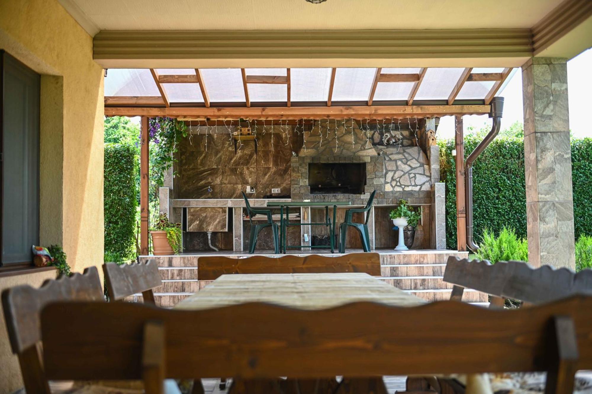 Guest House Erida Trastenik Zewnętrze zdjęcie